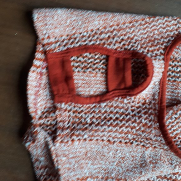 5 for 25 - Orange and White knit shirt - Picture 3 of 4